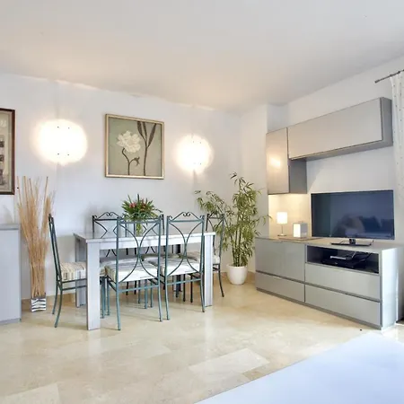 מלון Apartamento Primera Linea Urb Playa Grande *